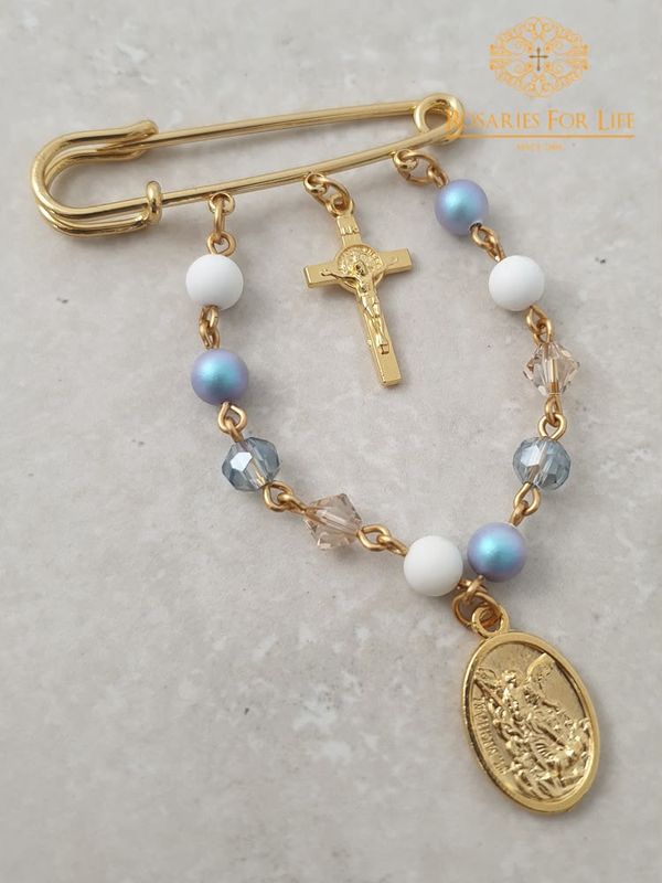Francesco Baby and Cot Pin Set