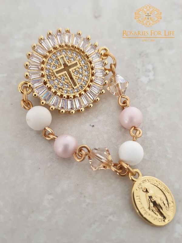 Fatima/Jacinta Baby and Cot Pin Set