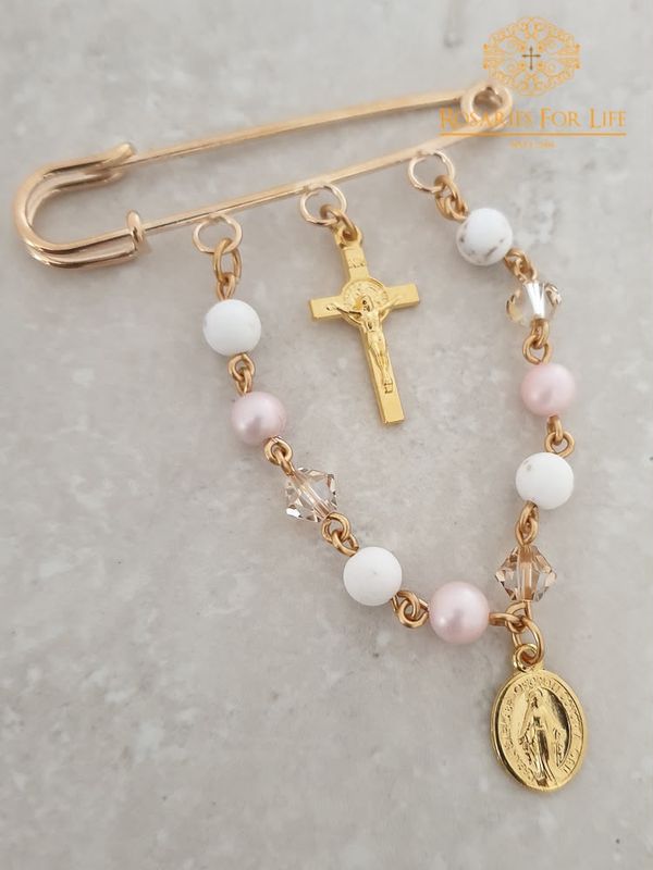 Fatima/Jacinta Baby and Cot Pin Set
