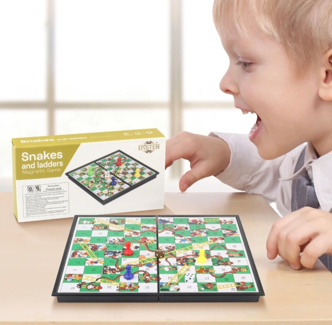 Pocket-size Snakes and Ladders 