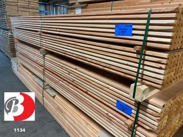 DOUGLAS RHOMBUS TRIPLE PROFIEL 32X150x5000 MM | á 95 st.