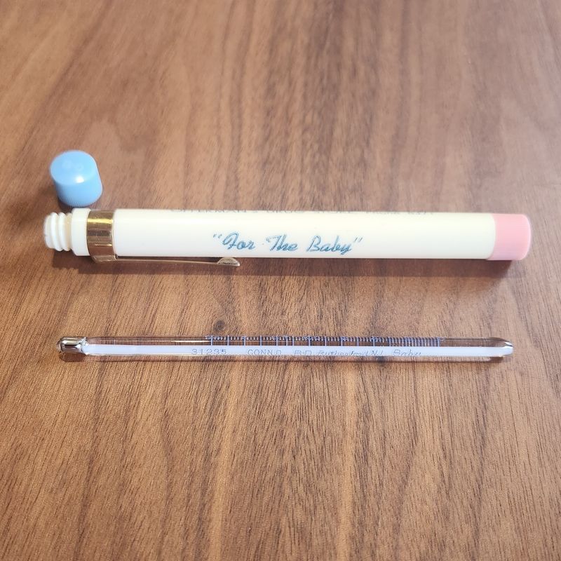 B-D “Baby” Clinical Thermometer -“For The Baby” Pen Case (c. late 1950s–mid-1960s)