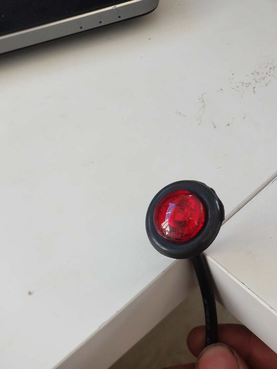 3/4" LED Penny Light Red