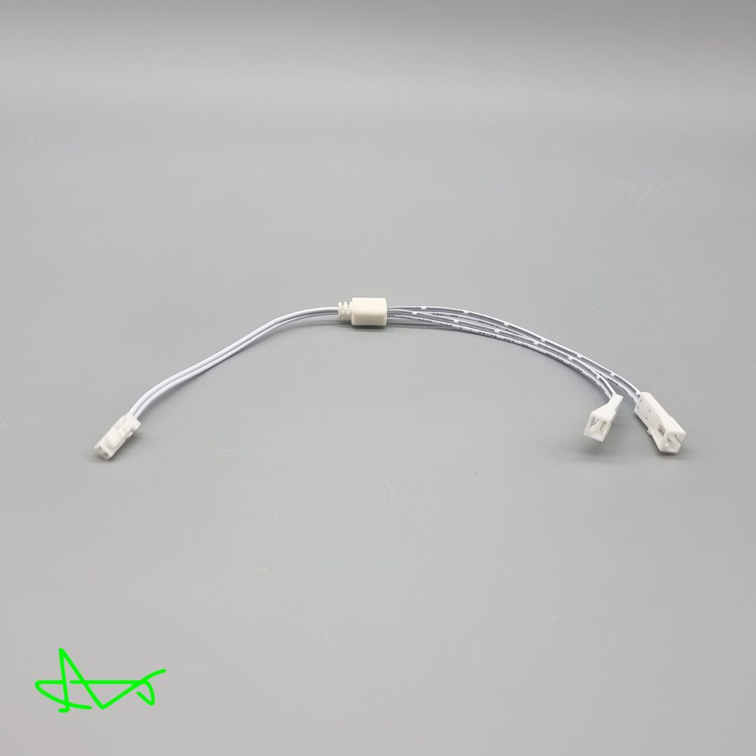 2-Way LED Splitter Adaptor for Light Strips - LUMA