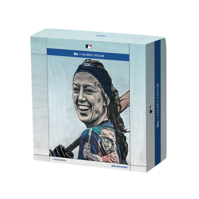 2022 Topps X Lauren Taylor 5 Pack Box Wave 1
