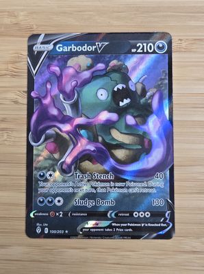 Garbodor V - 100/203 - Evolving Skies - NM