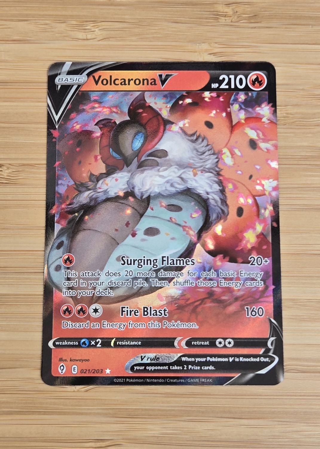 Volcarona V - 021/203 - Evolving Skies - NM
