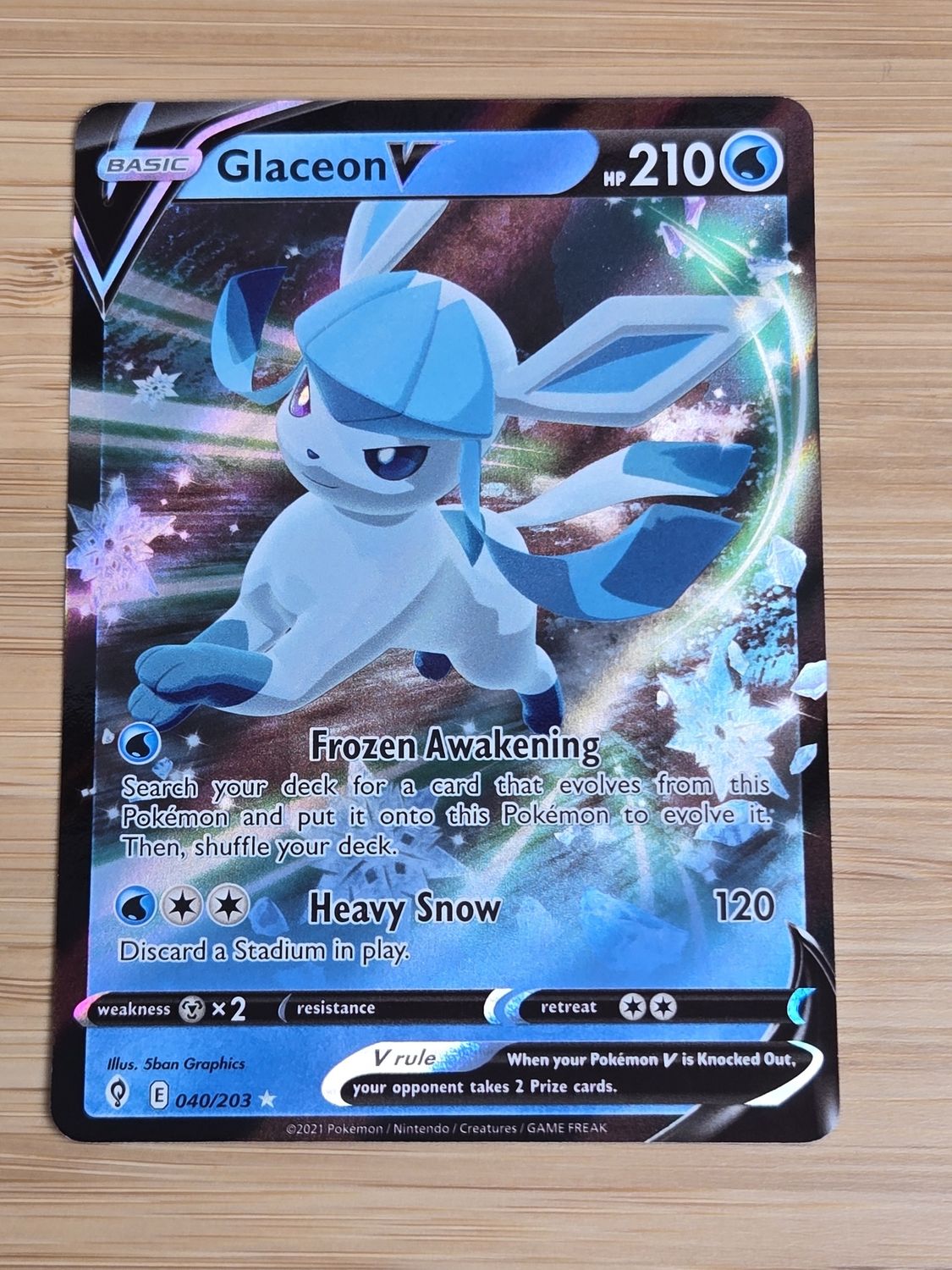 Glaceon V - 040/203 - Evolving Skies - NM