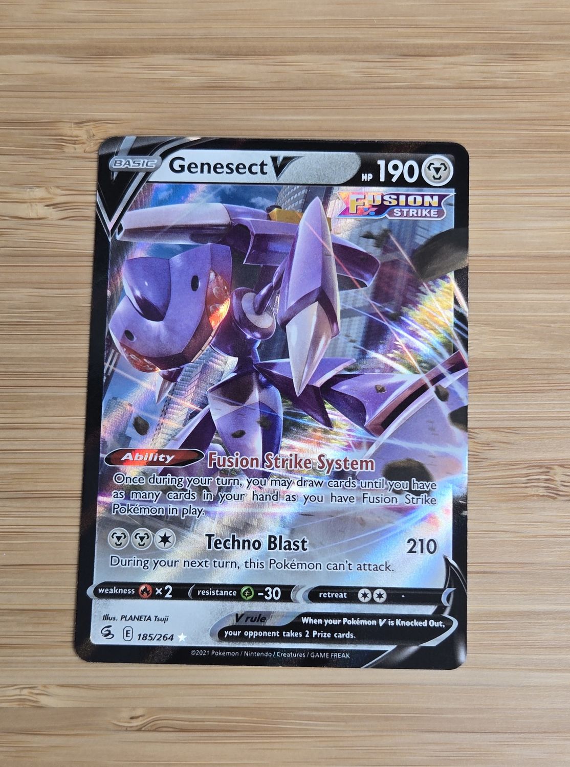 Genesect V - 185/264 - Fusion Strike - NM