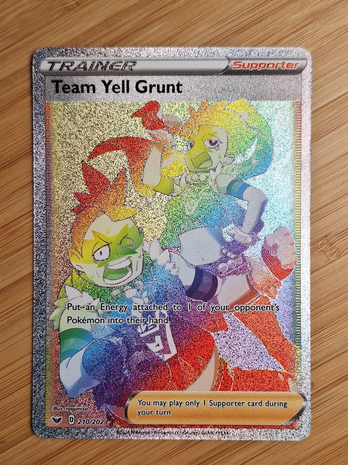 Team Yell Grunt - 210/202 - Sword&amp;Shield - NM