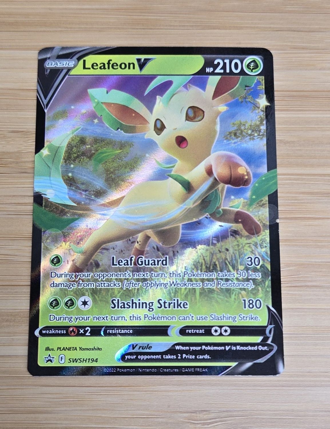 Leafeon V - SWSH194 - PROMO - NM