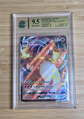 Charizard VMAX Full Art - 020/189 - Darkness Ablaze - MNT 9.5
