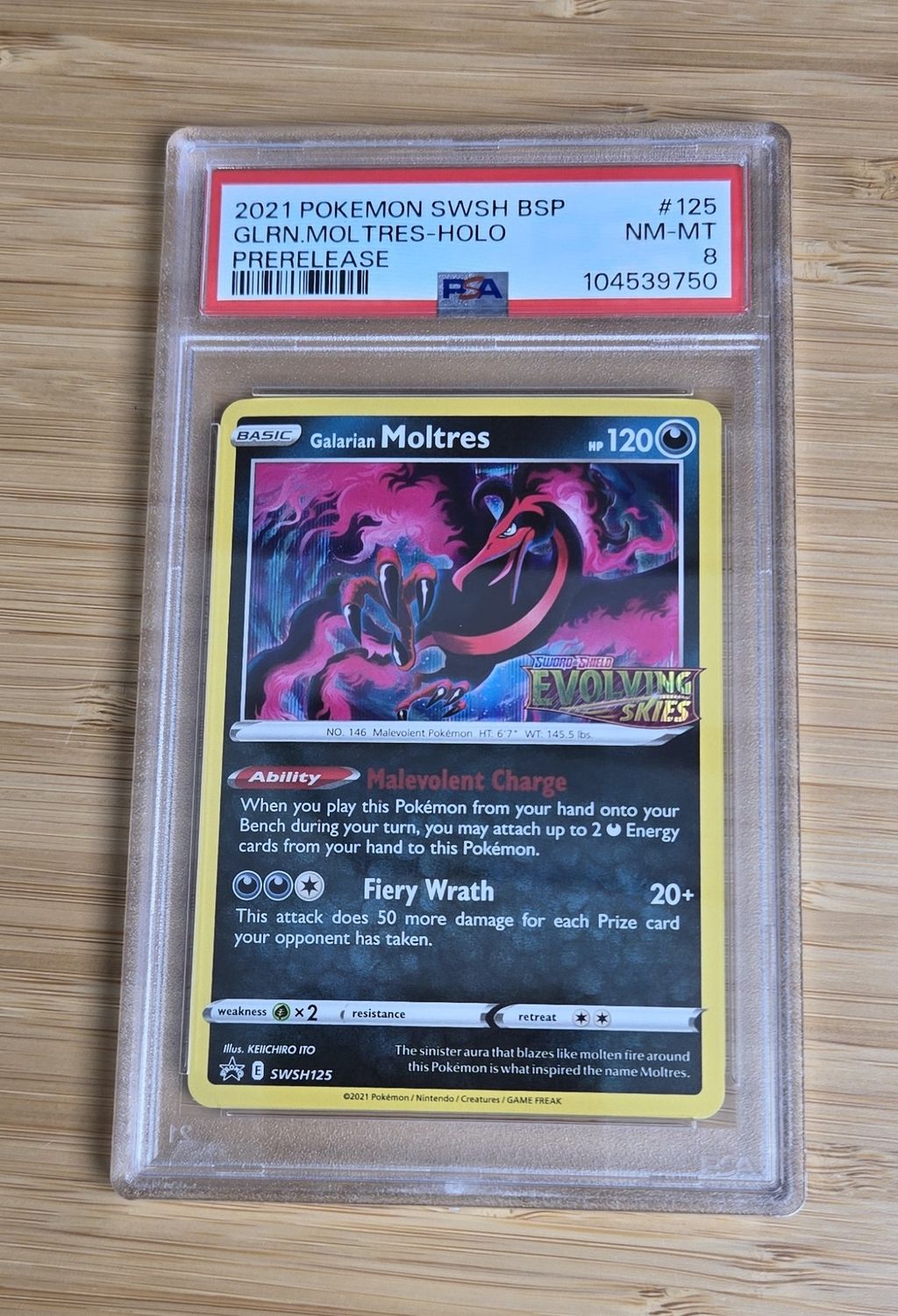 Galarian Moltres - SWSH125 - Evolving Skies - Stamp - PSA 8