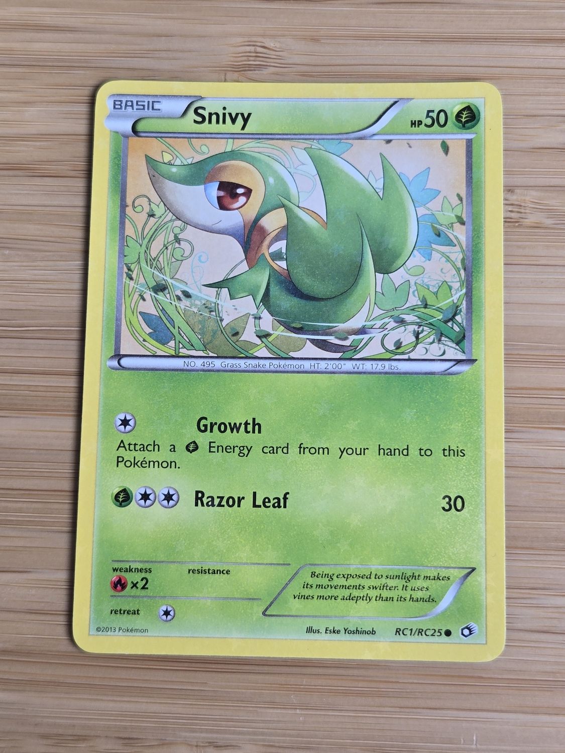 Snivy - RC1/RC25 - Legendary Treasures - Radiant Collection - LP