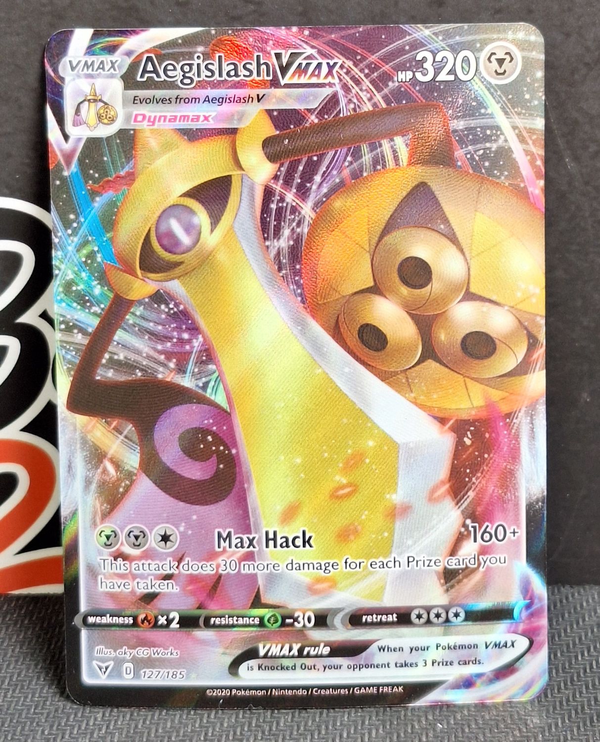 Aegislash VMAX - 127/185 - Vivid Voltage - NM