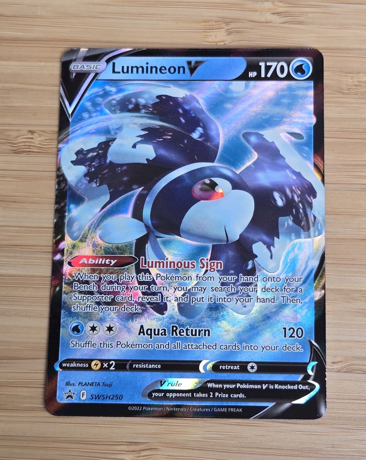 Lumineon V - SWSH250 - Sword &amp; Shield Promo - NM