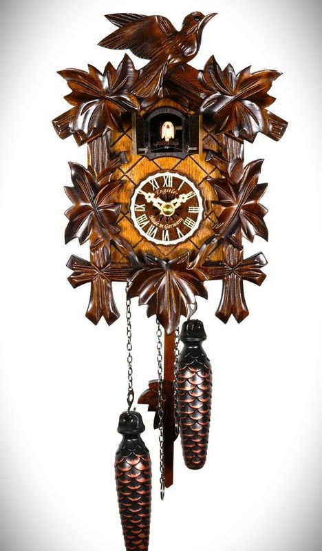 Schwarzwälder Kuckucksuhr geschnitzt