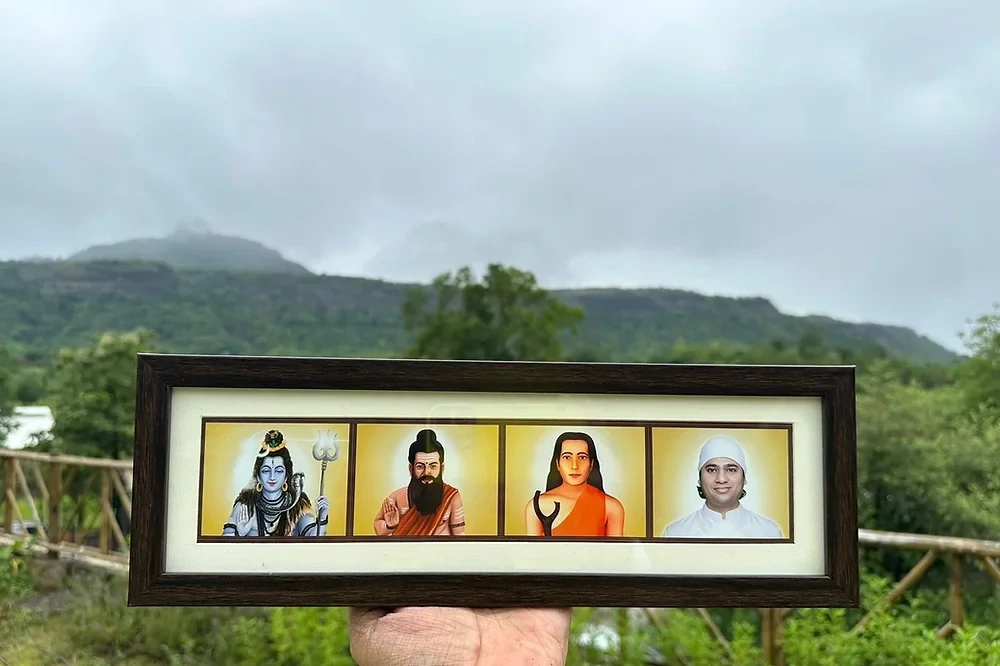 Guru Paramparā Photograph