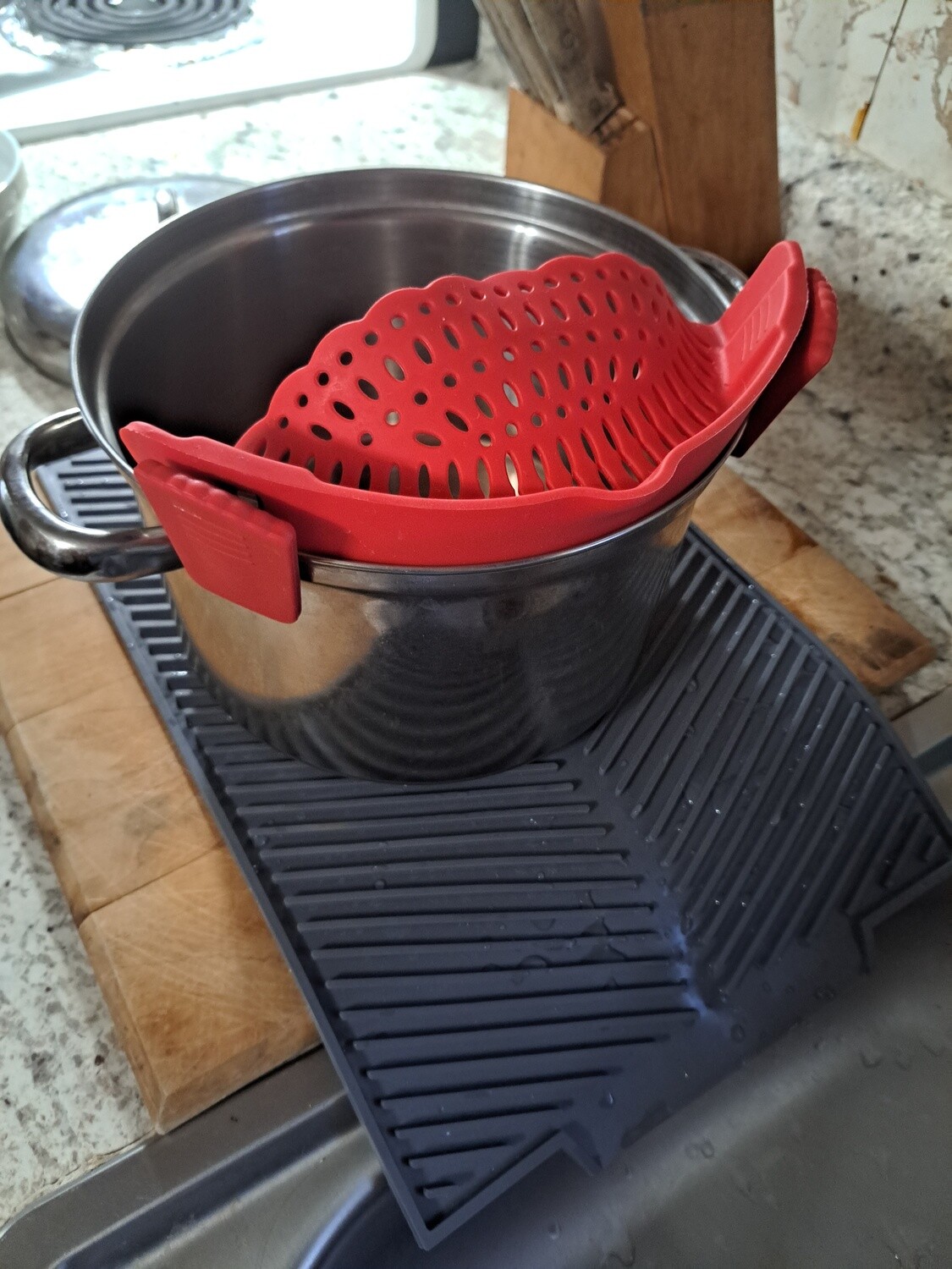 Clip-on Strainer