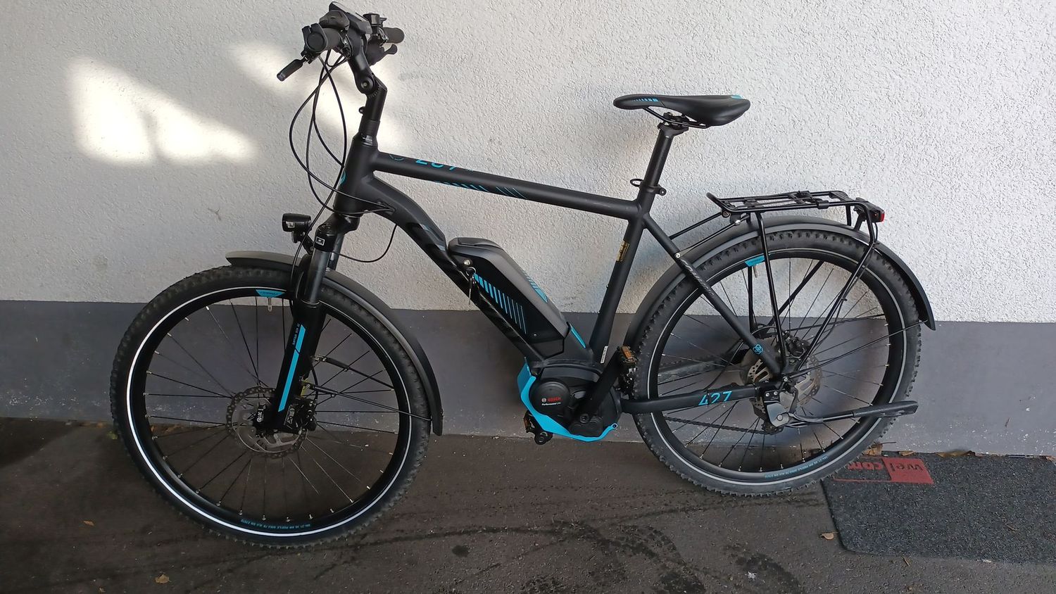 Gebraucht E-Rad Conway EMC 427 27/52 10 Gg Kette mattschwarz/blau