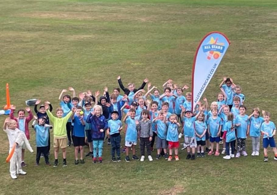 Support Glossop Cricket Club – Make a Donation