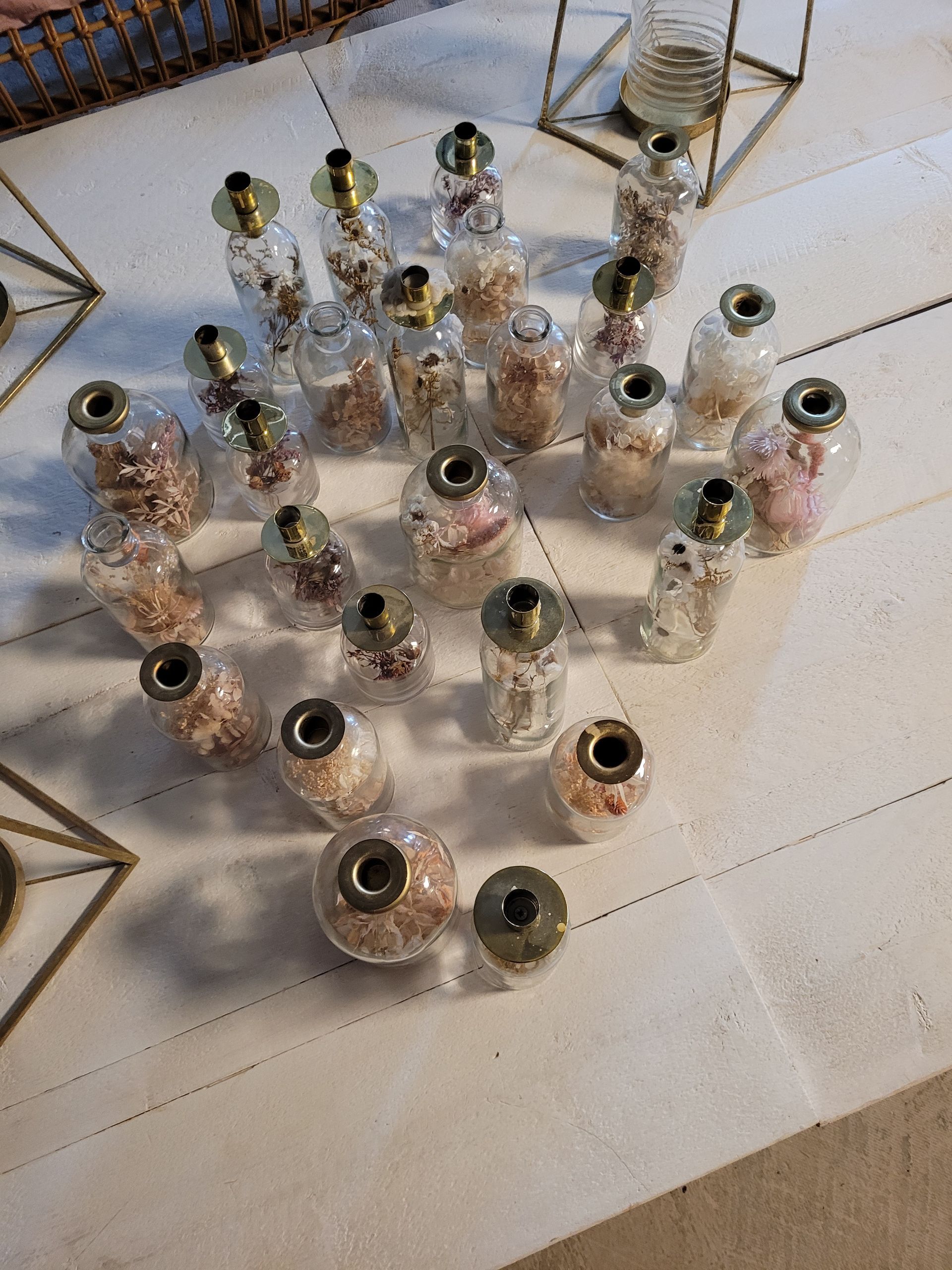 Set v 5 Kandelaar / Vaasje met bloemen