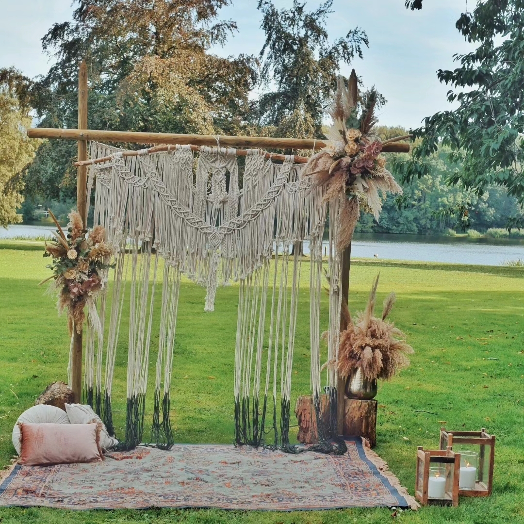 Tuinpalen met macrame