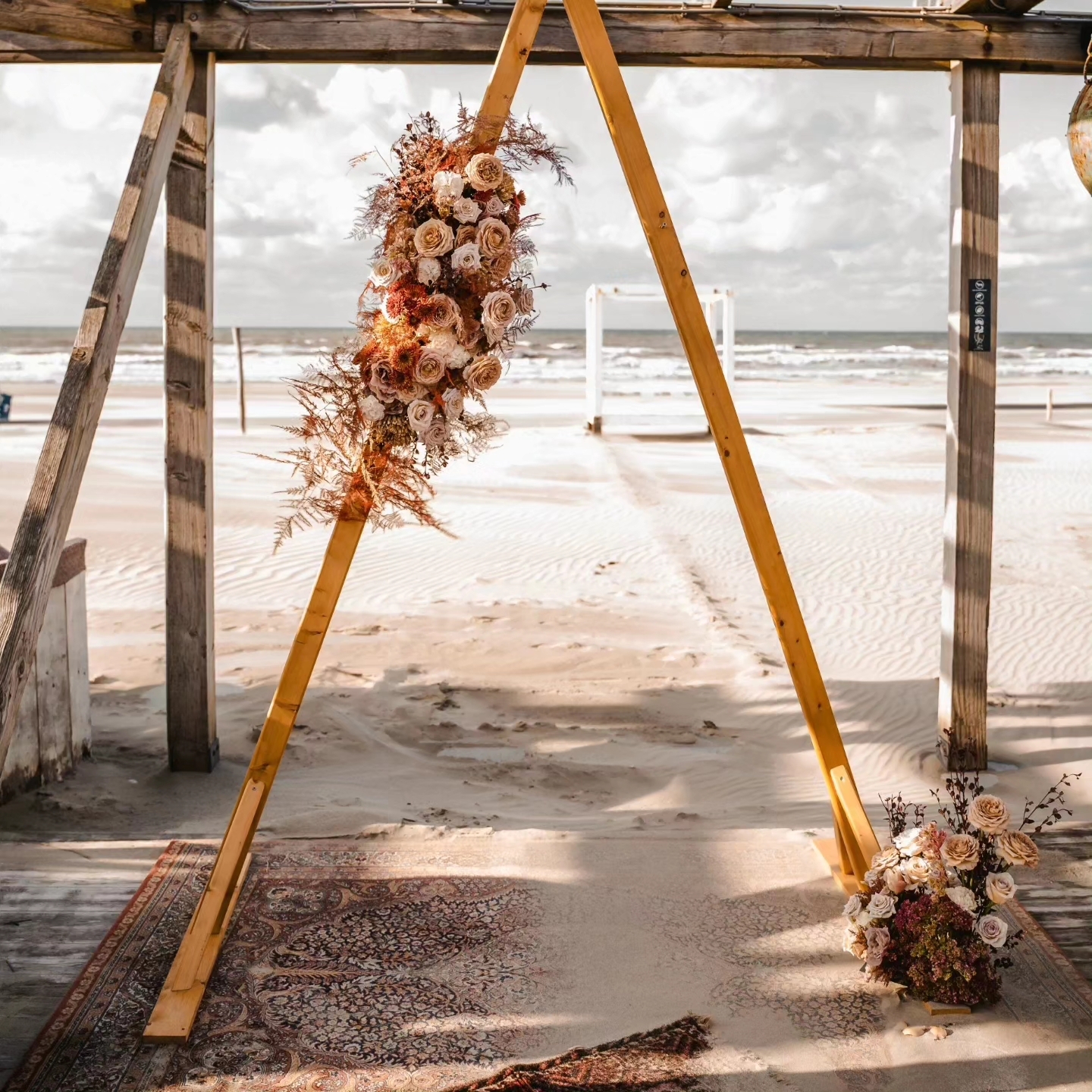 Backdrop driehoek bruin