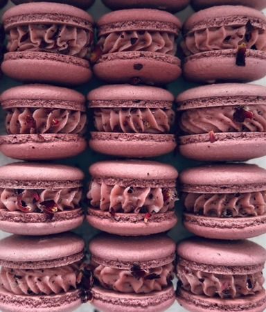 French Macarons (4 pcs)