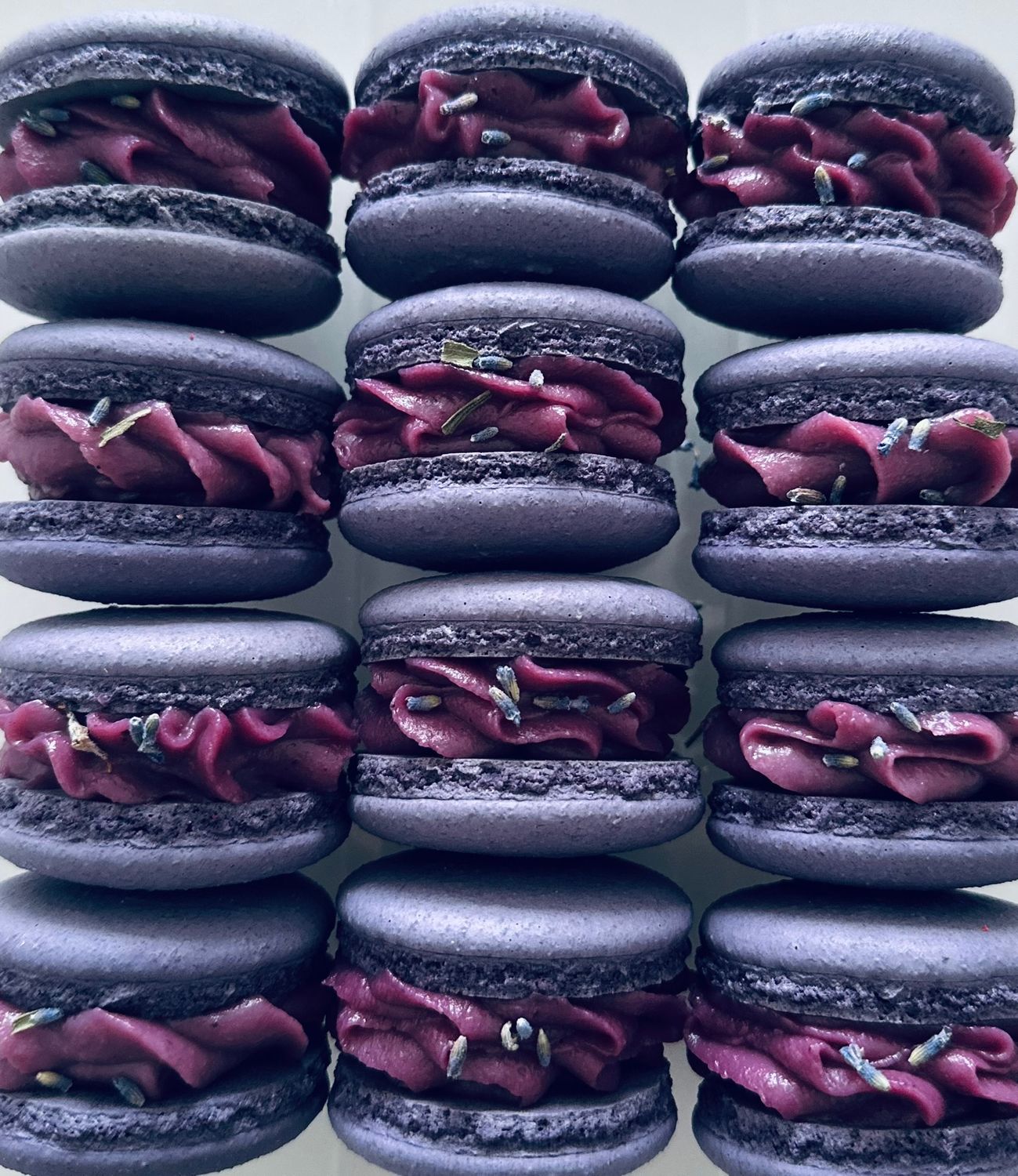 French Macarons (8 pcs)