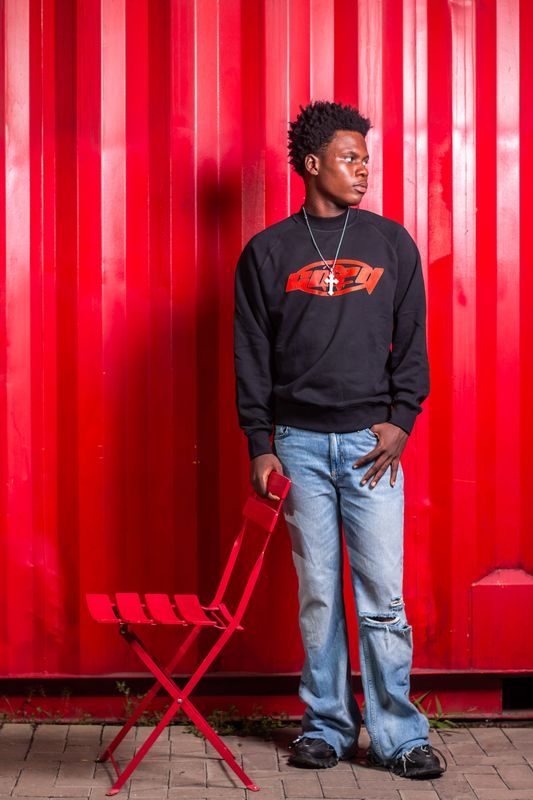 COZY LOGO SWEATER