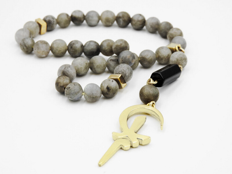 Gray Labradorite 33 