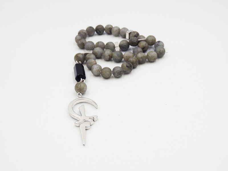 Gray labradorite 33
