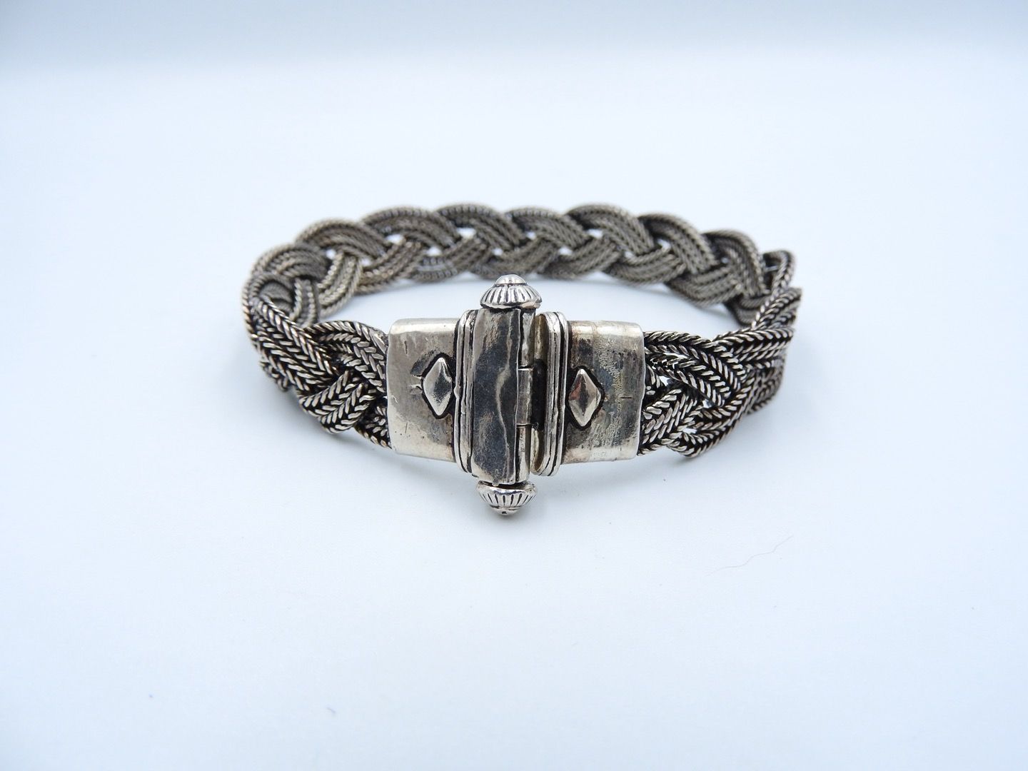 Silver bracelet 
