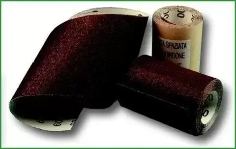 CARTA ABRASIVA SPAZIATA AL CORINDONE 31N IN ROTOLINI DA 5ML