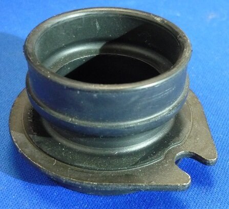 InSinkErator Evolution Outlet Pipe  & Seal with clamp