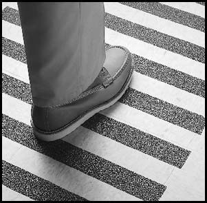 3M Heavy Duty Safety Walk Black 4 3M Heavy Duty Safety Walk Black 4"(per foot)