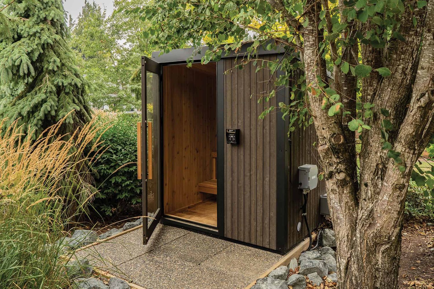 Visscher LUXE Outdoor Sauna Kit 72x72 w/9kw heater and Rocks Visscher LUXE Outdoor Sauna Kit 72x72 w/9kw heater and Rocks