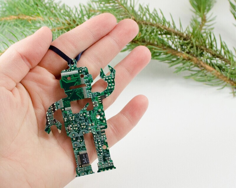 circuit board ornament ~ robot