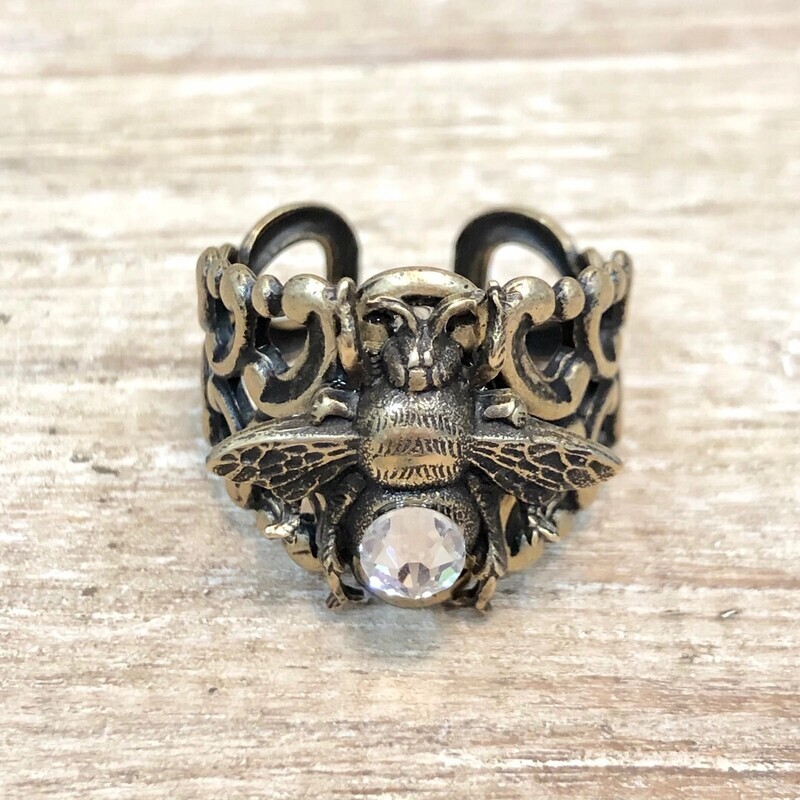 Sweet Bee Ring ~ antique brass