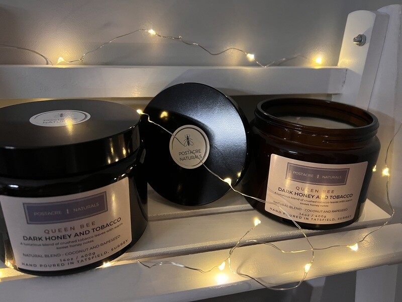 Queen Bee - 2 Wick - Dark Honey &amp; Tobacco (400g) with lid