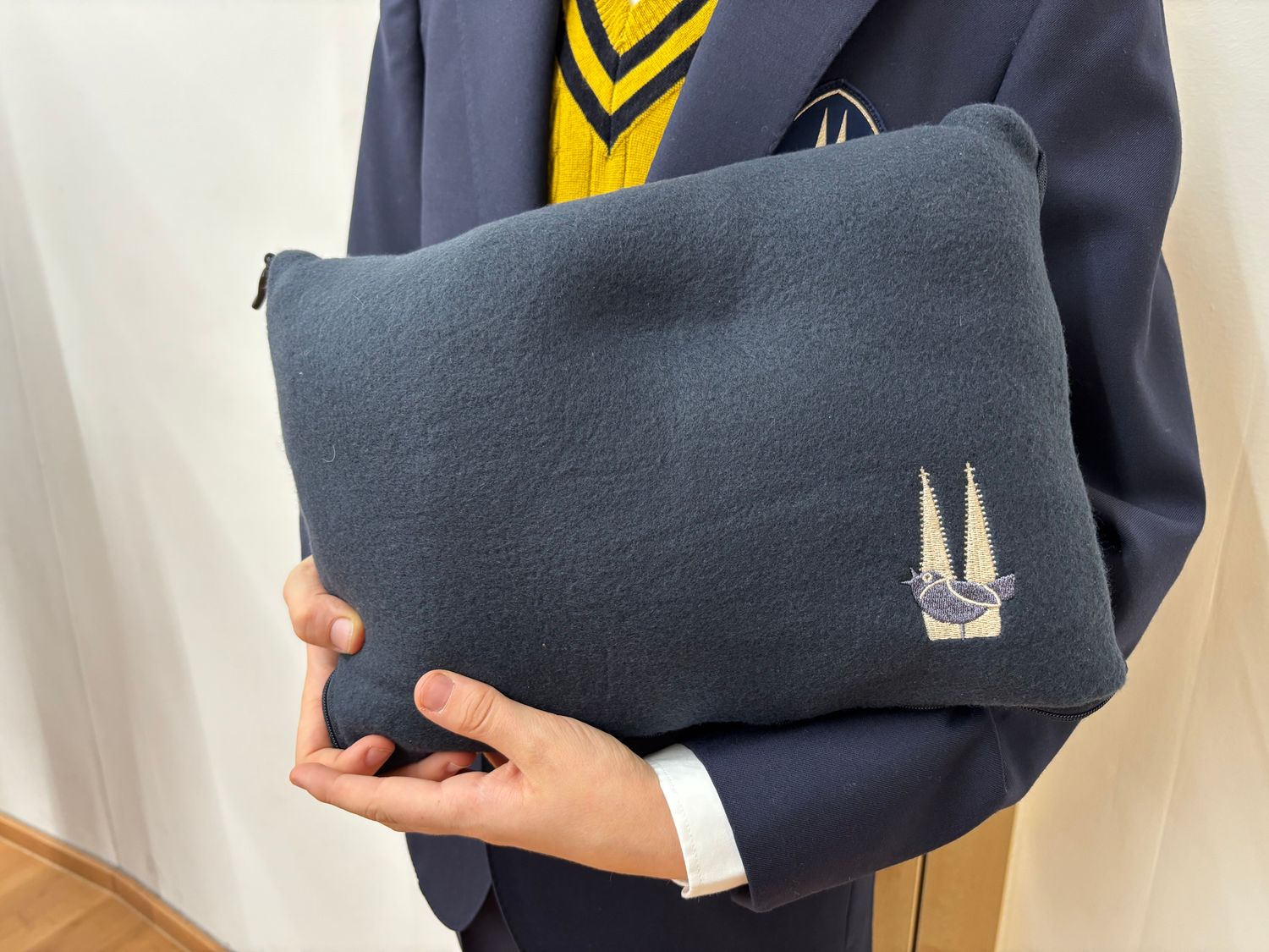 Fleecedecke mit Logo - 2 in1 - Decke und Kissen