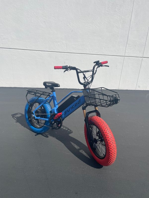 Pre Owned Juiced Bikes Rip Racer (Red Accents) 15.6 Ah