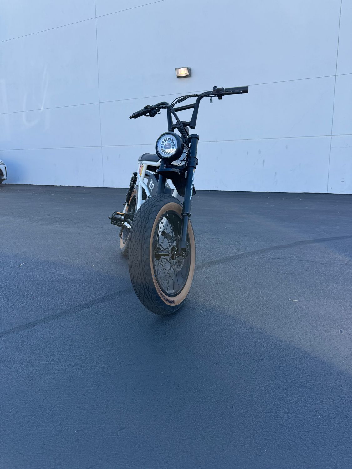 Certified Pre-Owned Golden Electric Cycles Panthro - White: Low Miles!