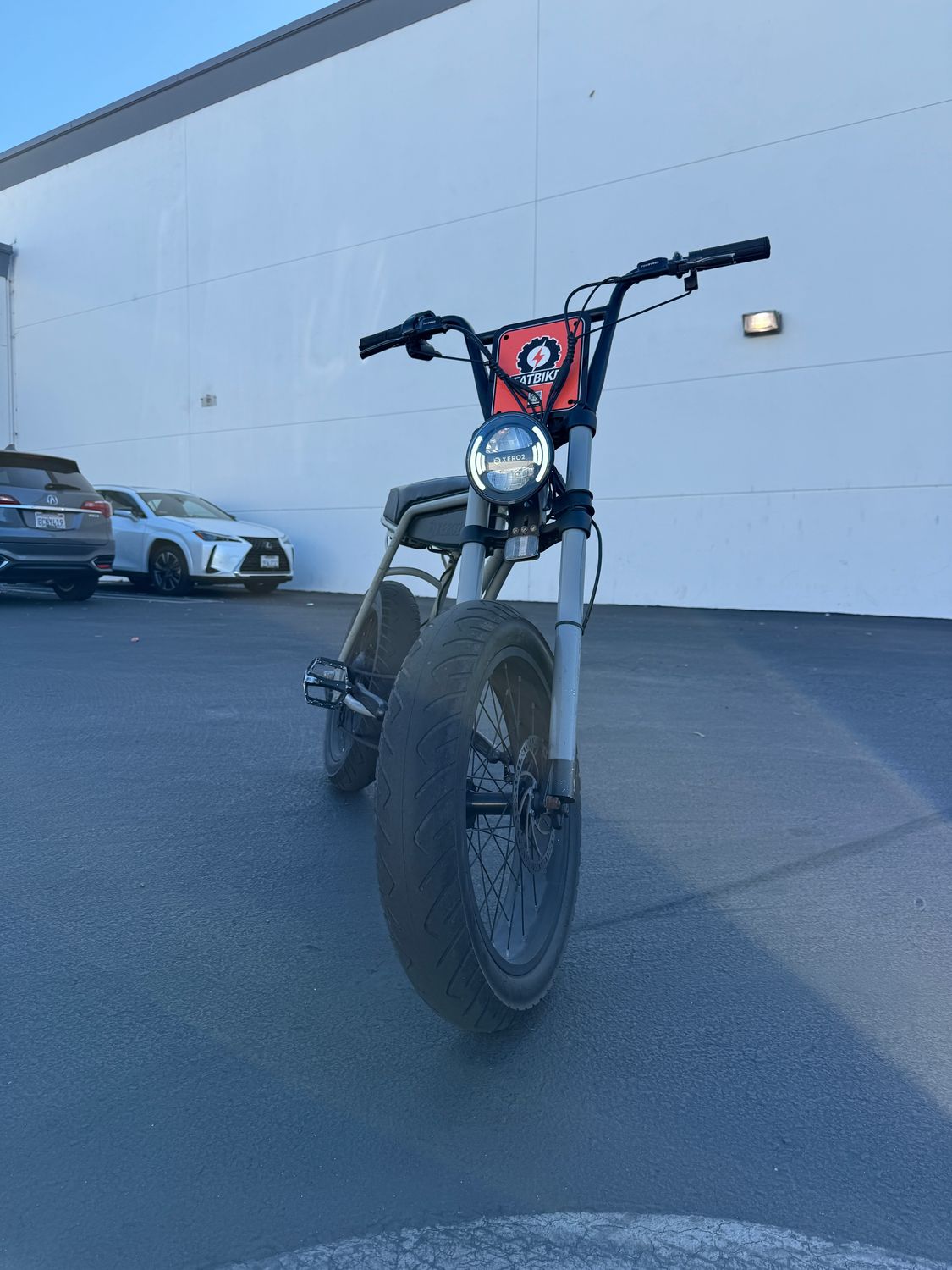 Certified Pre-Owned Xero2 Fly+ Cement Grey ~ 800miles