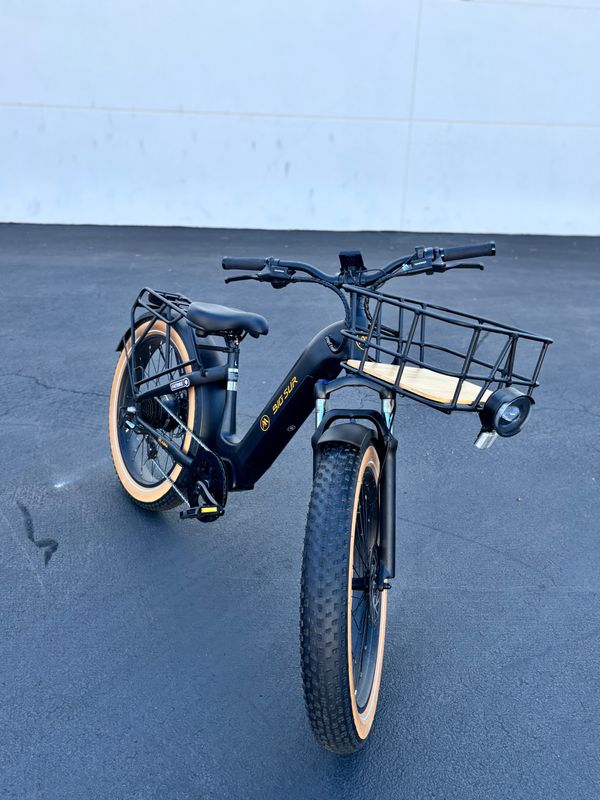 Certified Pre-Owned Aima Big Sur - Black