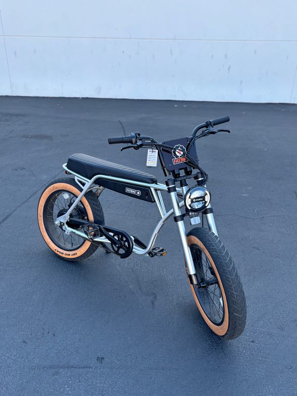 Certified Pre-Owned Xero2 Fly R- Silver ~ 300miles