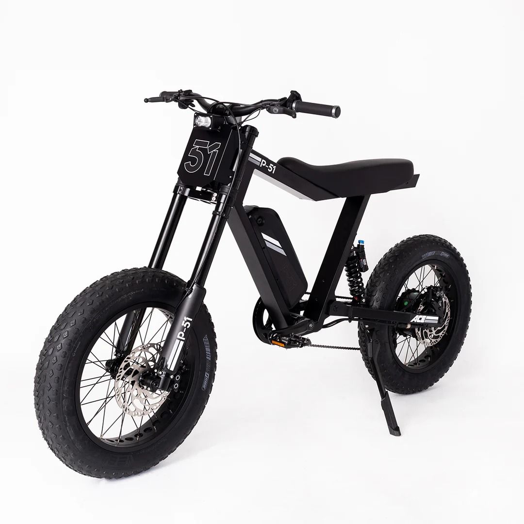 P51 The Ace, Color: Jet Black