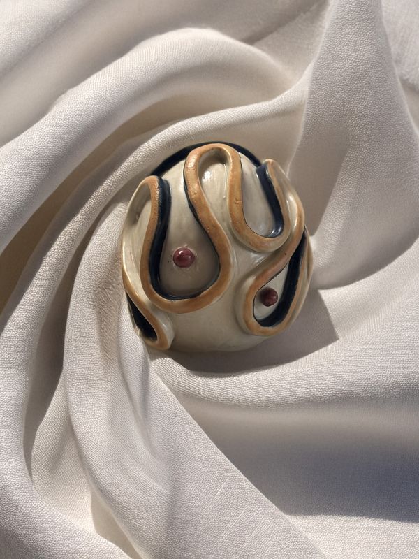 EGG PAPERWEIGHT