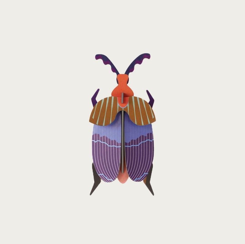 QUEEN BEETLE